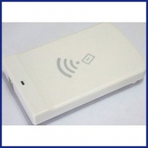 Chip: Impinj R500, Reading distance: with RF power 25dBm,0,7m/0dbi, Reading Speed: 200 tags/s, Dimension: 129x80x22mm
